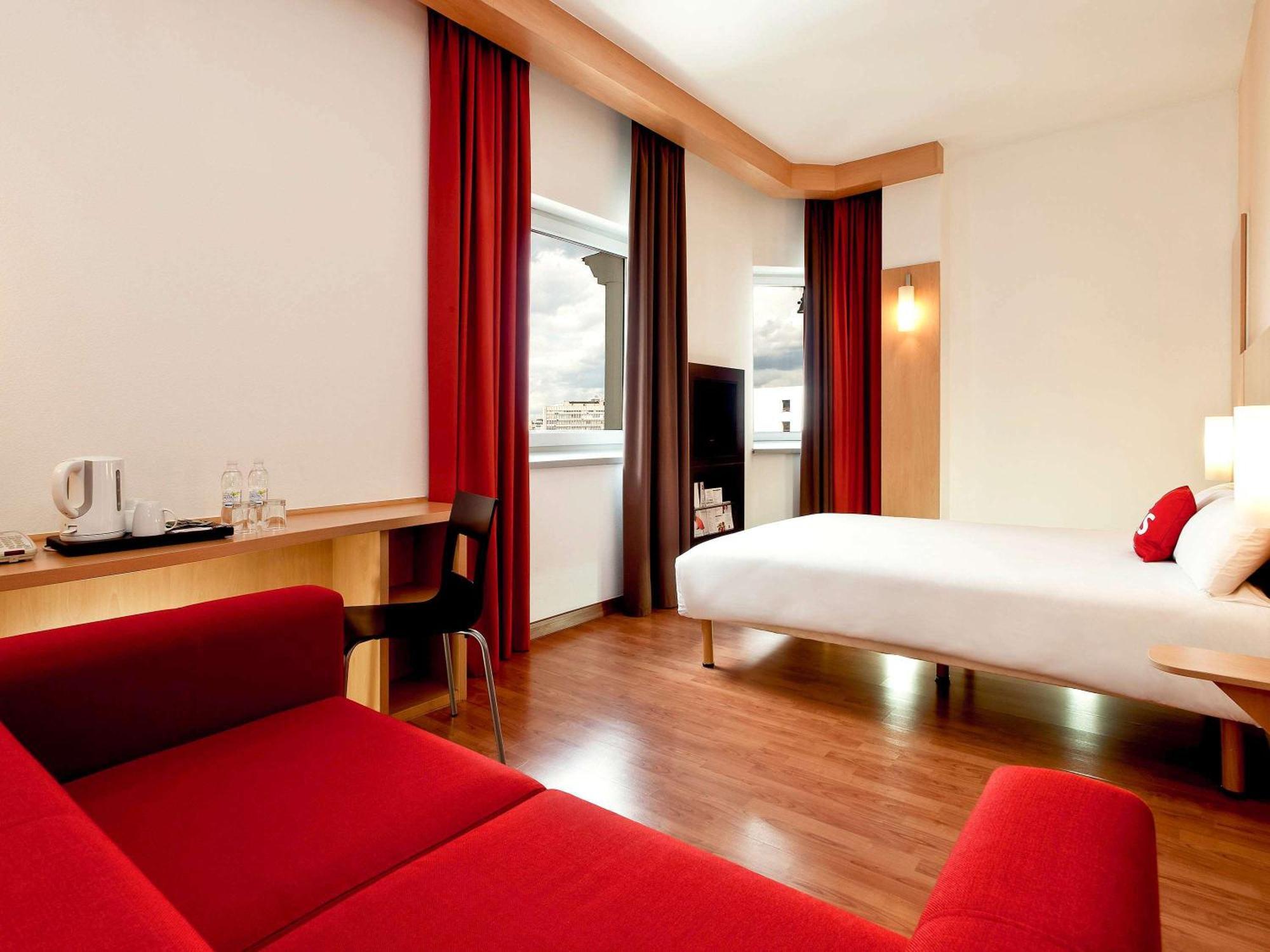 Ibis Center Hotel Kiew